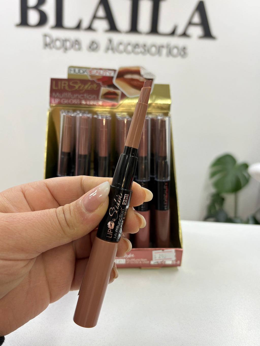 Labial LipGloss + liner Lip