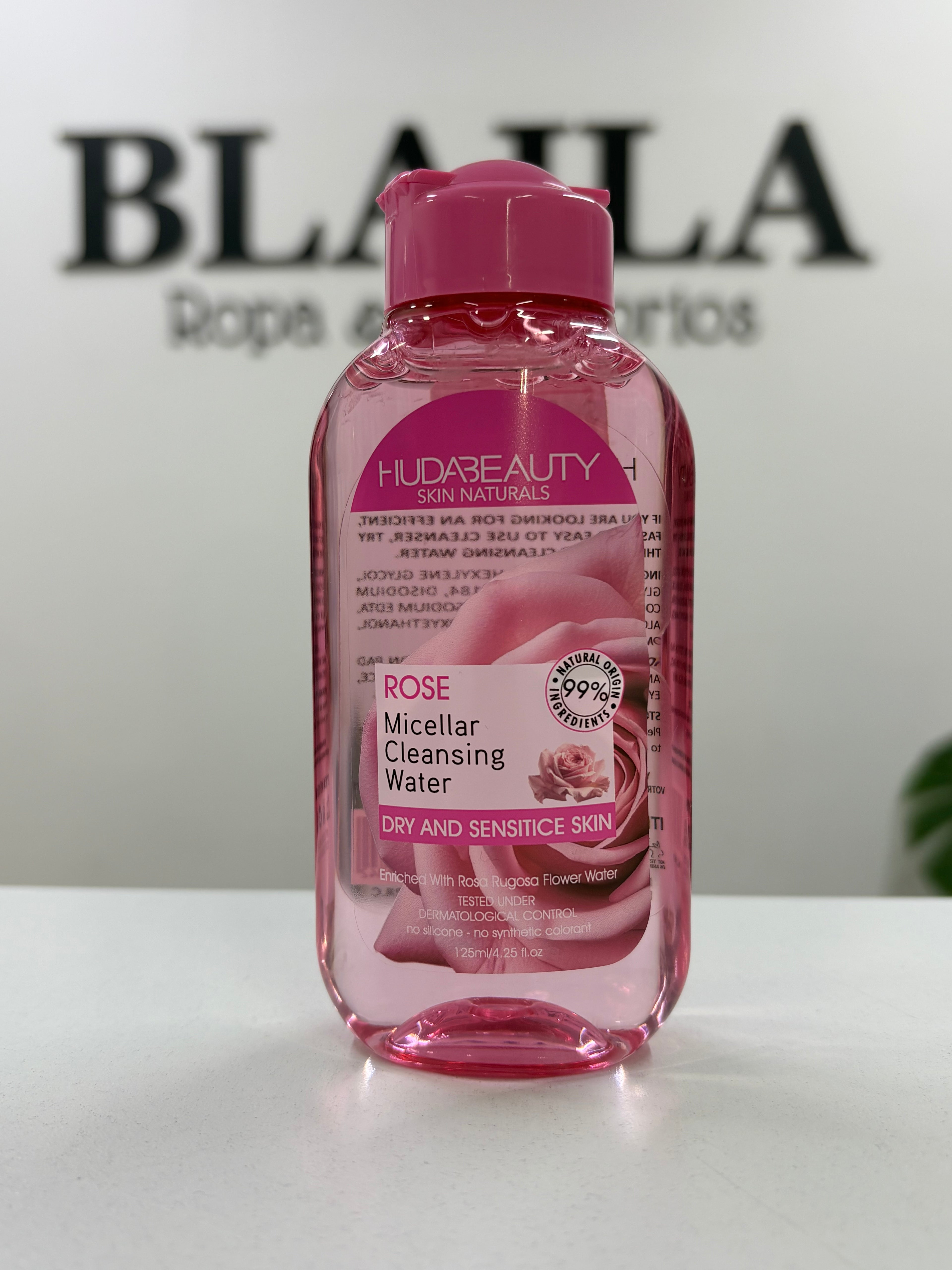 Agua Micelar de Rosas Huda Beauty 125 ml