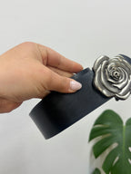 Cinto ancho hebilla rosa