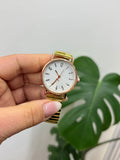 Reloj Dorado con Correa Elástica Expansible