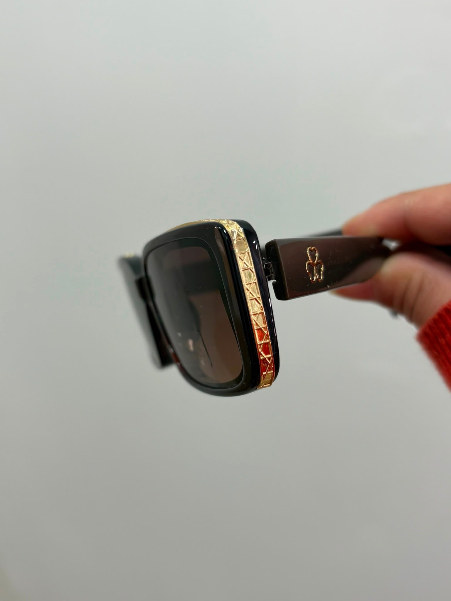 Lentes de Sol 09U