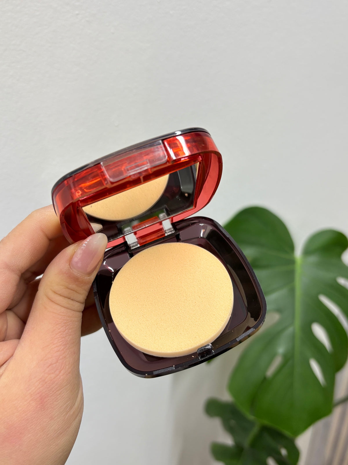 Polvo compacto con espejo + esponja