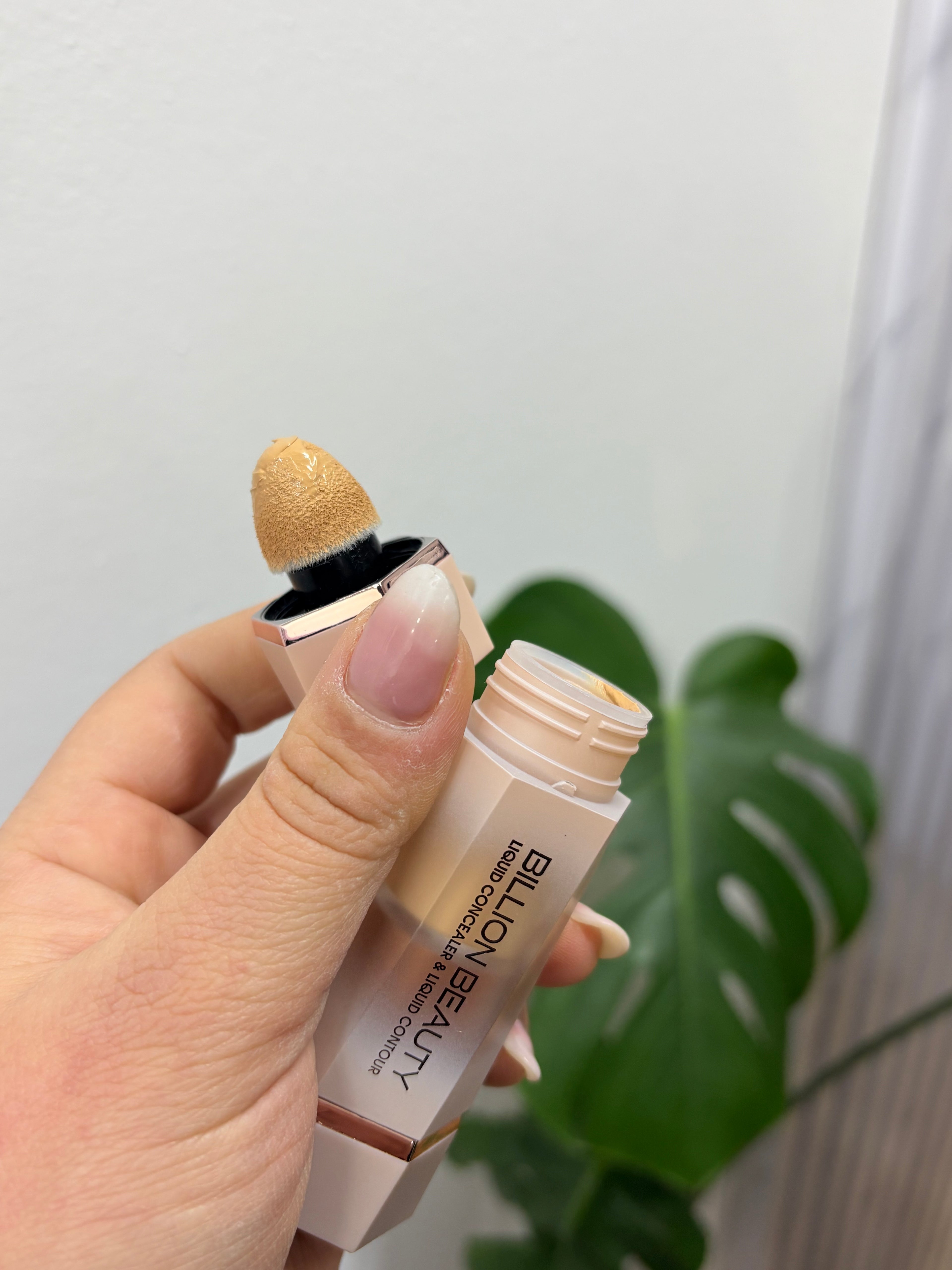 Contorno + corrector líquido