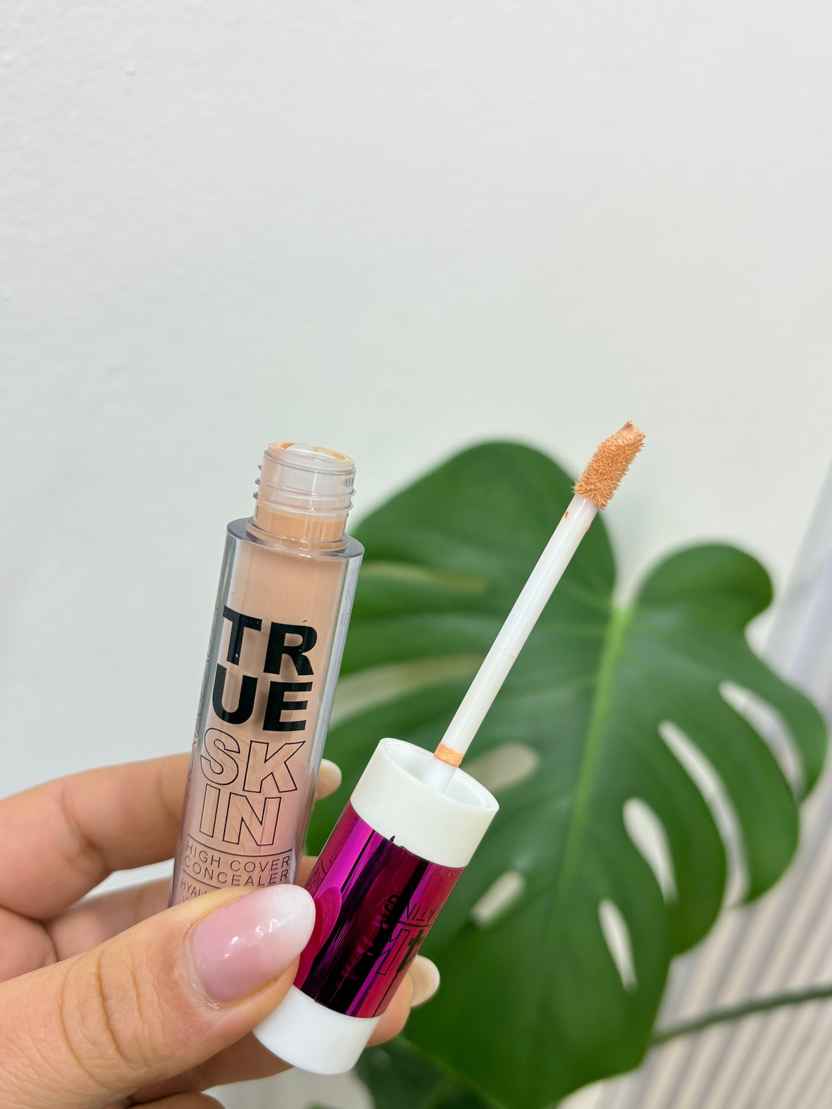 Corrector Líquido Huxia Beauty True Skin (24k Hydrating)