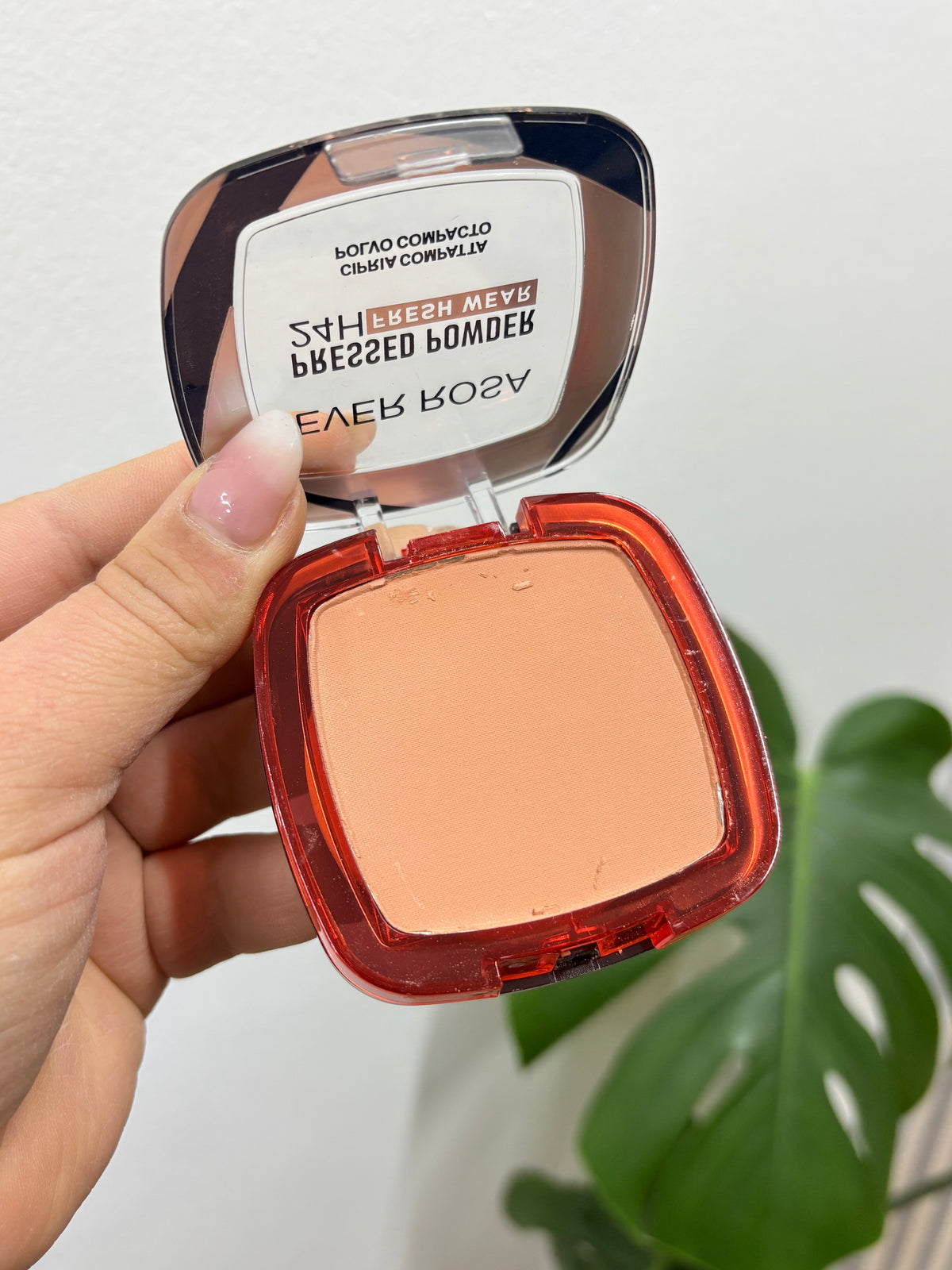 Polvo compacto con espejo + esponja