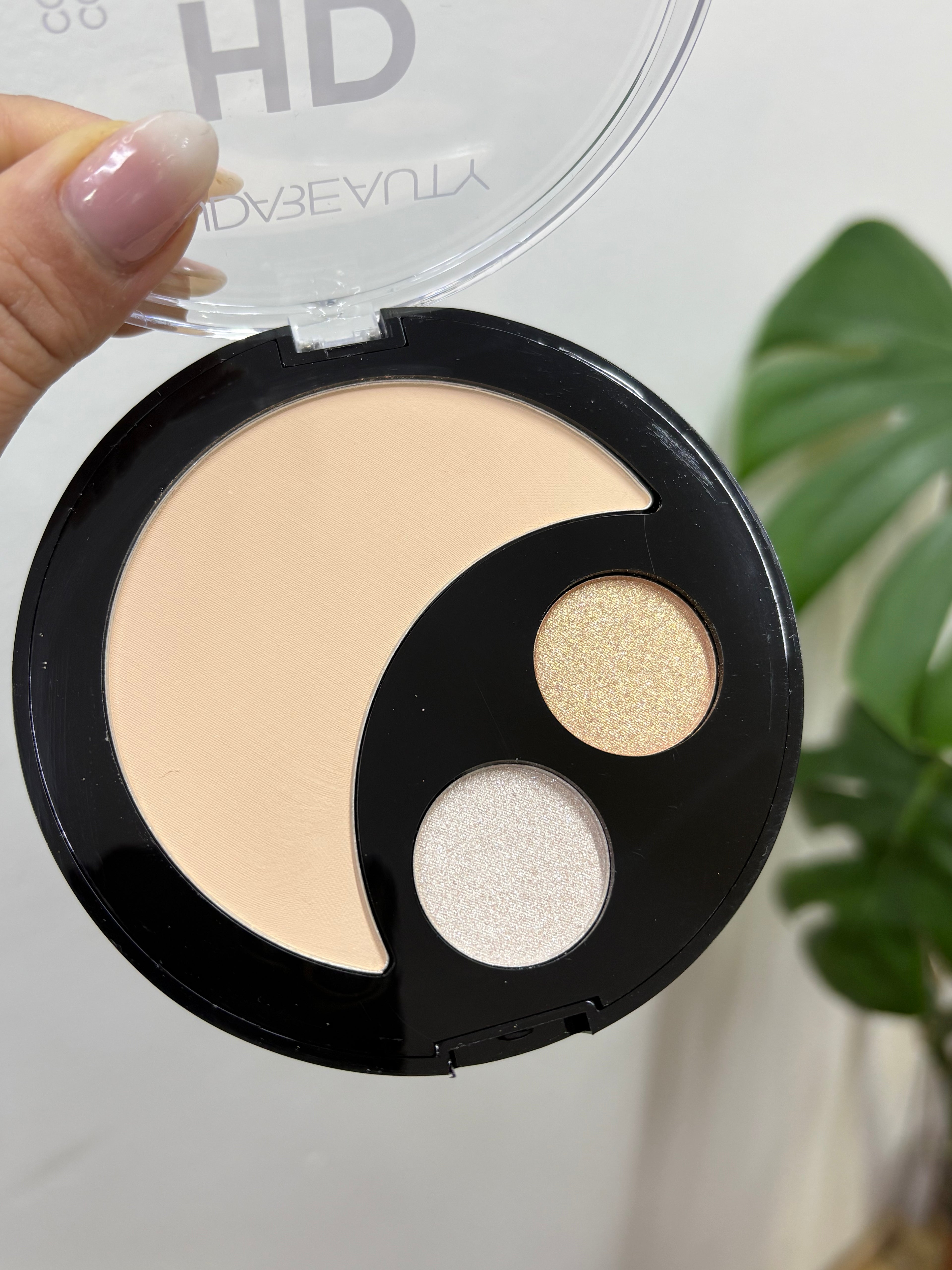 Polvo Compacto + Iluminador  HUDABEAUTY HD