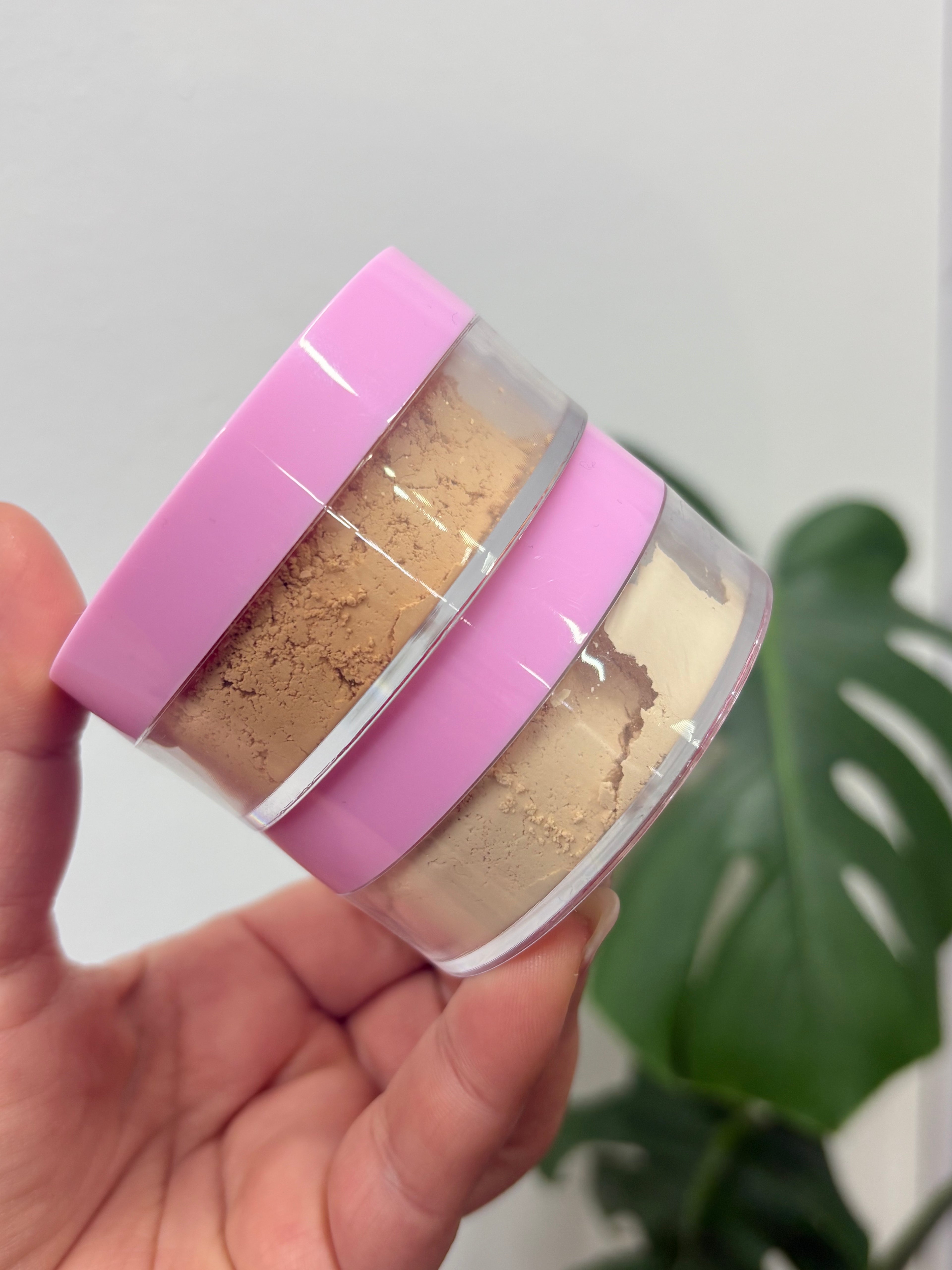 Polvo Volátil Fijador Billion Beauty Loose Setting Powder (Edición Rosa)