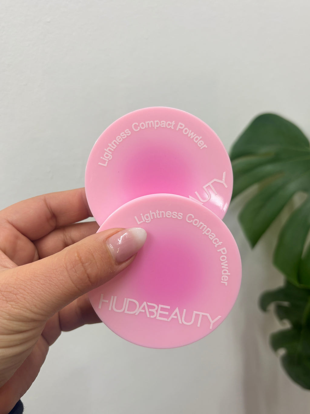 Compacto Fiuda Beauty Lightness Compact Powder