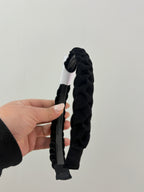 Tiara tela