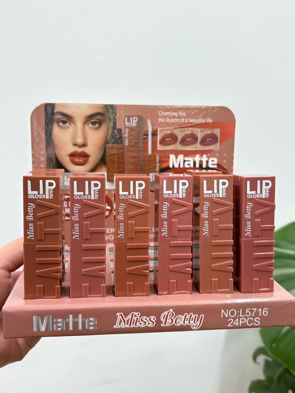 Matte Lip Gloss Beauty – Miss Betty