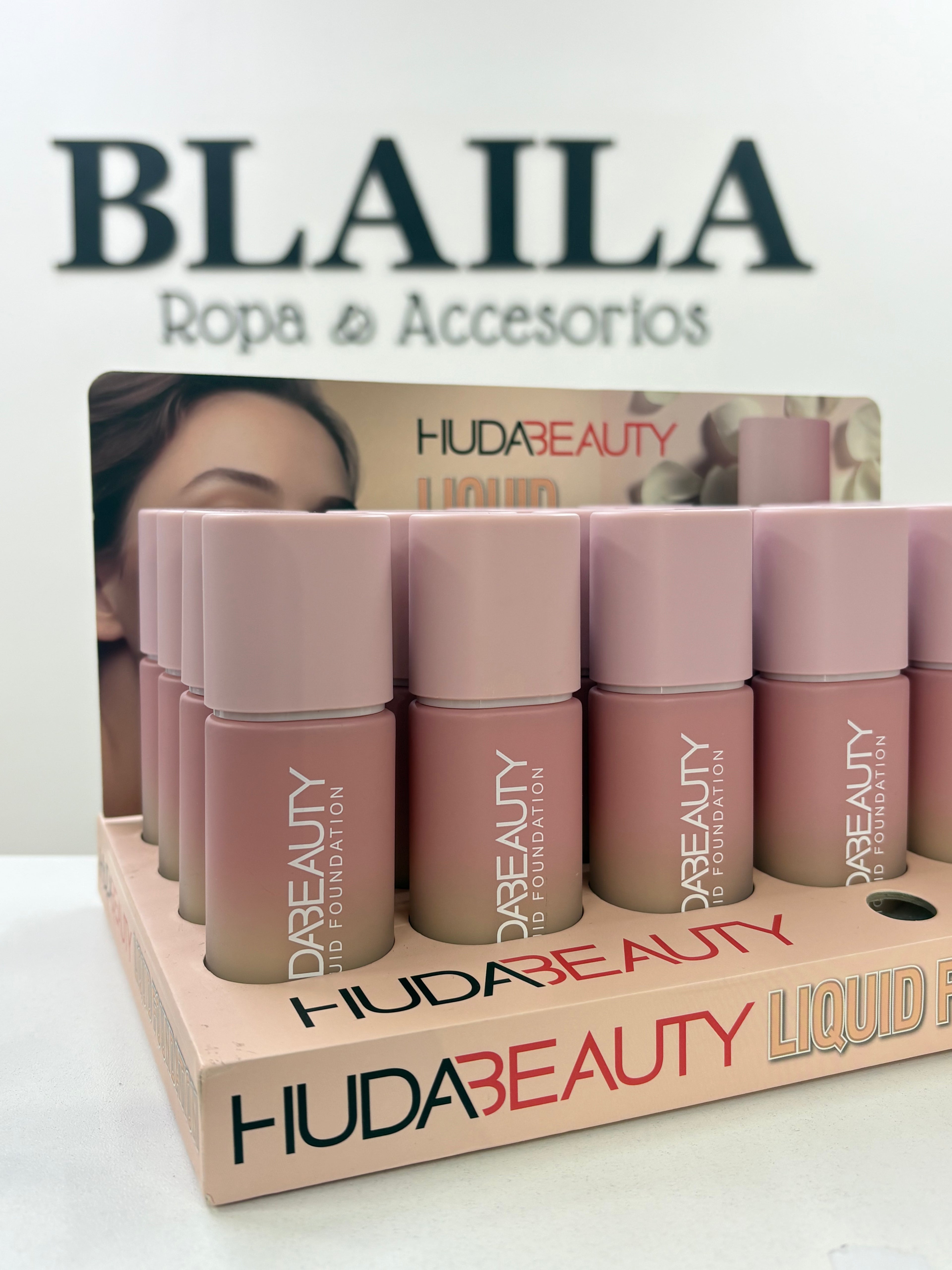 Base Líquida Huda Beauty